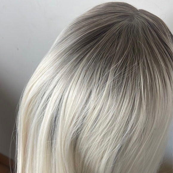 - 💫24” BLONDE OMBRÉ NATURAL STRAIGHT LACE FRONT WIG - Picture 6 of 12